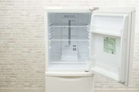 パナソニック 冷凍冷蔵庫〔2ドア、138L、右開き、ホワイト〕