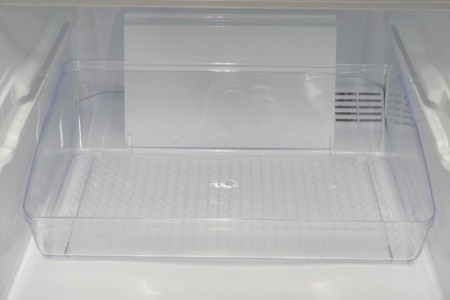 シャープ 冷凍冷蔵庫〔2ドア、137L、右開き〕