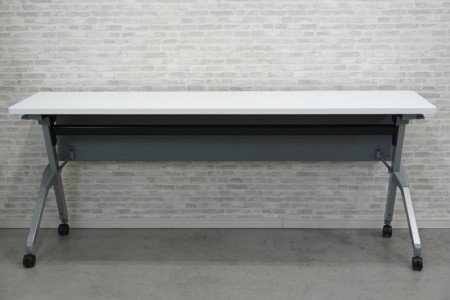 オカムラ フラプター 1845フォールディングテーブル〔幕板付、ホワイト天板〕