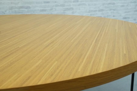 オカムラ TL スクエアタイプ 円テーブル〔ブラック脚、ナチュラル天板〕