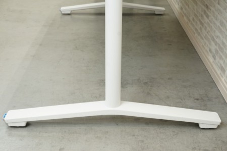 コクヨ ビエナシリーズ 1575テーブル〔天板フラップ式、ホワイト脚、キャスター付〕