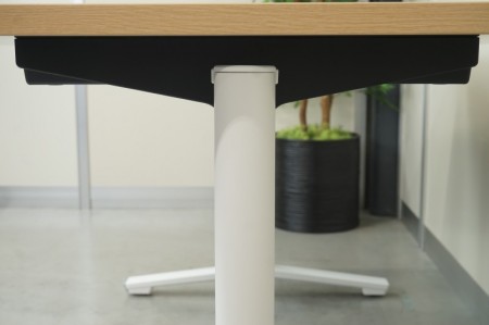 コクヨ デイズテーブル フリップトップシリーズ 1580テーブル〔天板固定式、ホワイト脚〕