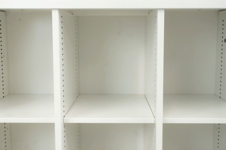 イトーキ シンラインシリーズ オープン書庫〔3列3段、H1118、ベース・天板付、ホワイト〕