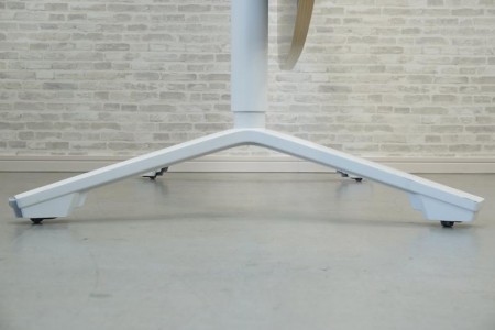 コクヨ イニシア 1590テーブル〔天板フラップ式、昇降機能、キャスター脚〕