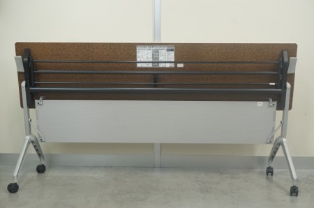 コクヨ リーフラインシリーズ 1845フォールディングテーブル〔幕板・棚付、ホワイト色天板〕