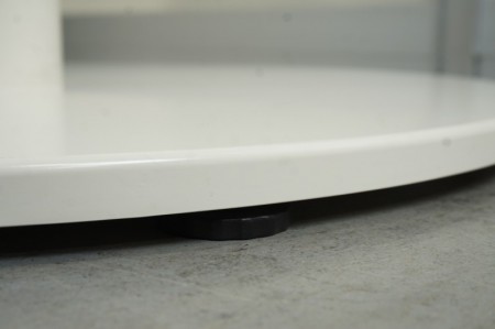 オカムラ アルトピアッツァシリーズ 円テーブル〔900Φ、ホワイト脚、ビンテージエルム天板〕