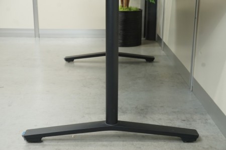 コクヨ デイズテーブル フリップトップシリーズ 1580テーブル〔天板固定式、ブラック脚〕
