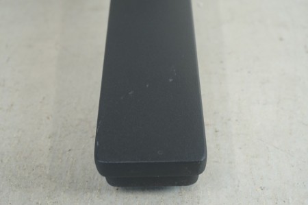 コクヨ ビエナシリーズ 1290テーブル〔ブラック・アジャスター脚、配線ユニット付、ナチュラル天板〕