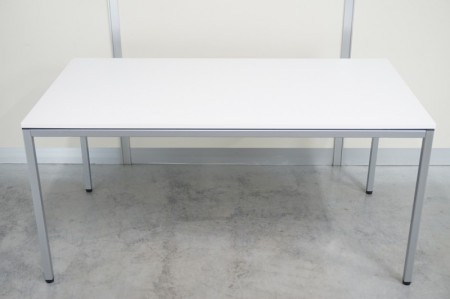 オカムラ トレッセシリーズ 1580テーブル〔ホワイト色天板〕